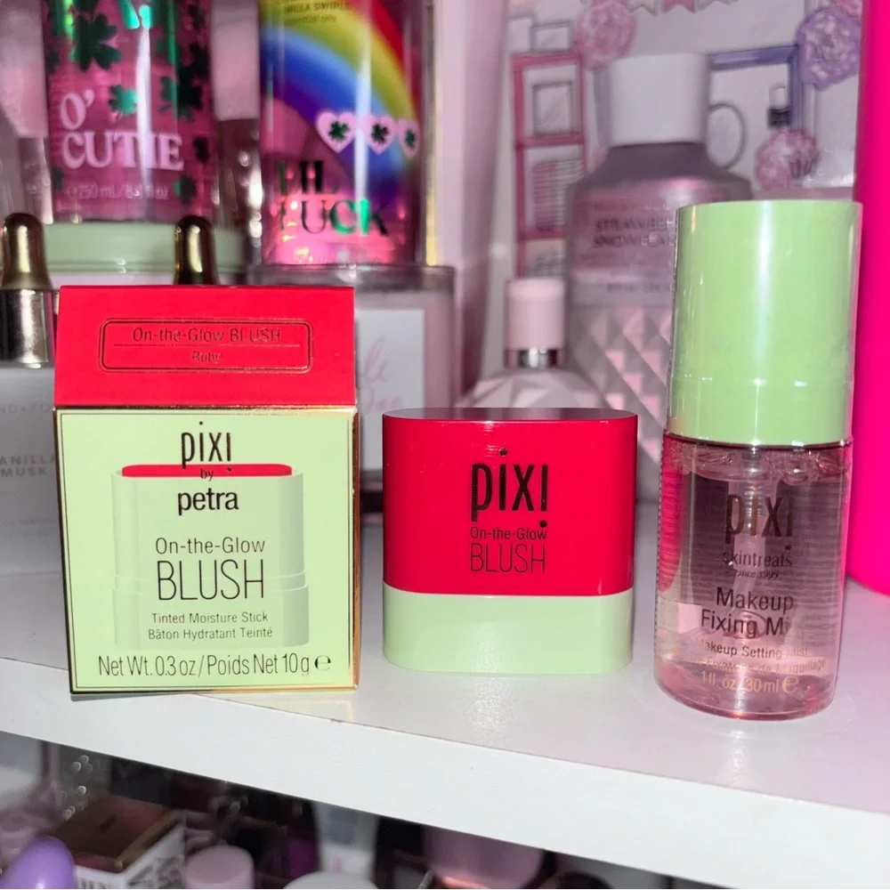 💝NEW mini Pixi On-the-Glow Blush Ruby & makeup fixing mizt💝